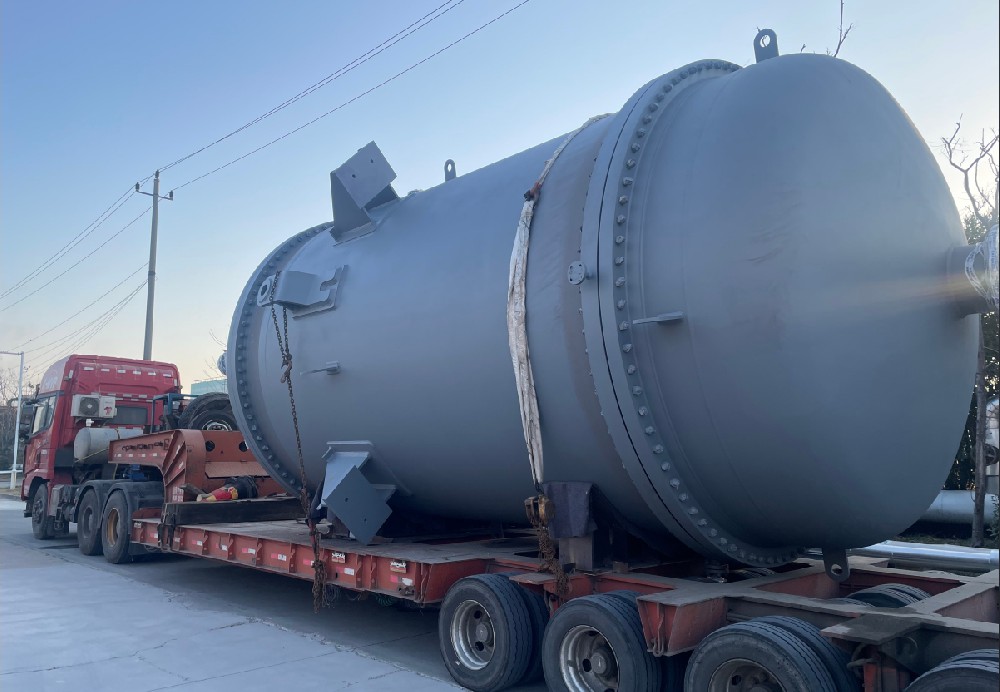 百吨级高压反应器